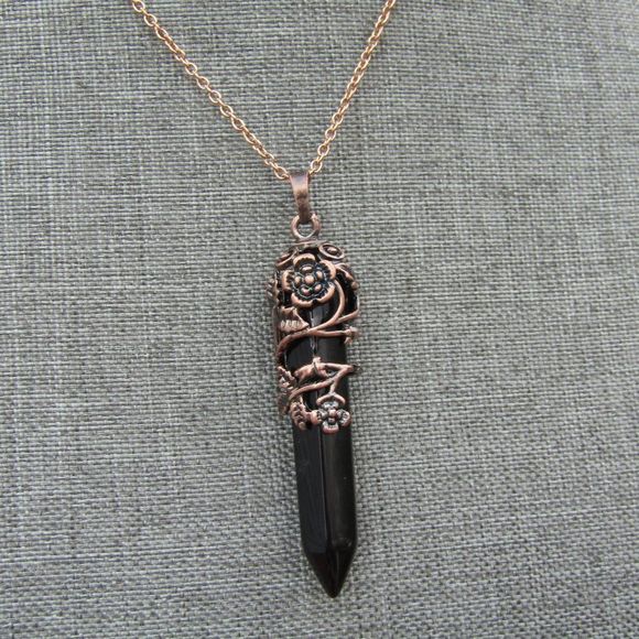 Jewelry - Stunning Black Stone Floral Stone Point Necklace 18" Stainless Steel Chain